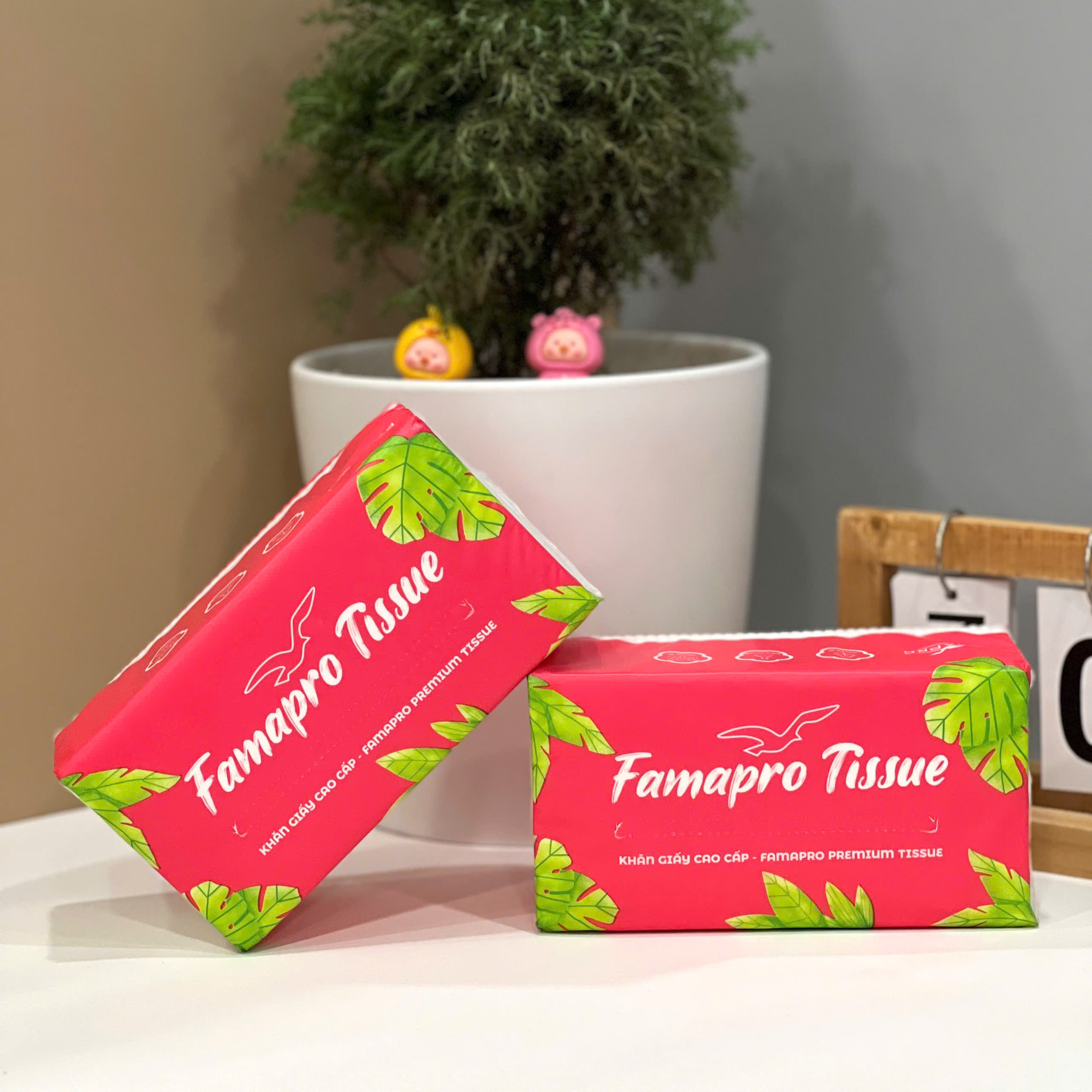 Khăn giấy ăn cao cấp Famapro Tissue (dạng trung)